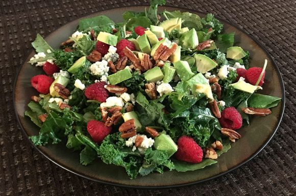 KALE, RASPBERRY AND BLUE CHEESE SALAD
